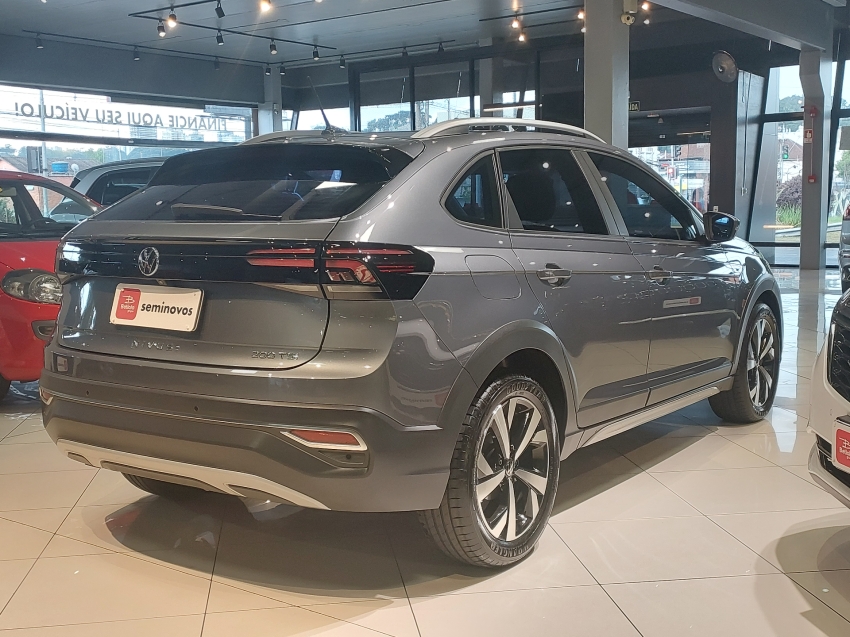 volkswagen nivus 1.0 200 tsi total flex highline automatico 4p 20235