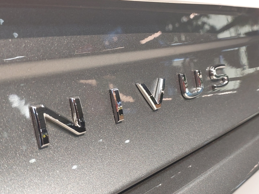 volkswagen nivus 1.0 200 tsi total flex highline automatico 4p 202319