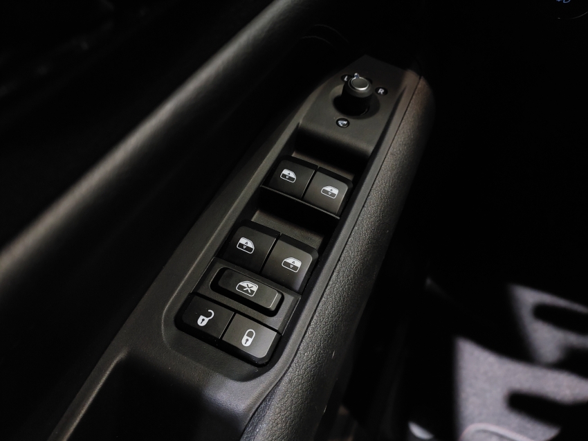 jeep commander 2.0 hurricane 4 turbo gasolina blackhawk at9 4p automatico 202522