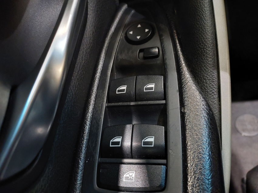 bmw 320i 2.0 sport gp 16v turbo active flex 4p automatico gasolina 201316