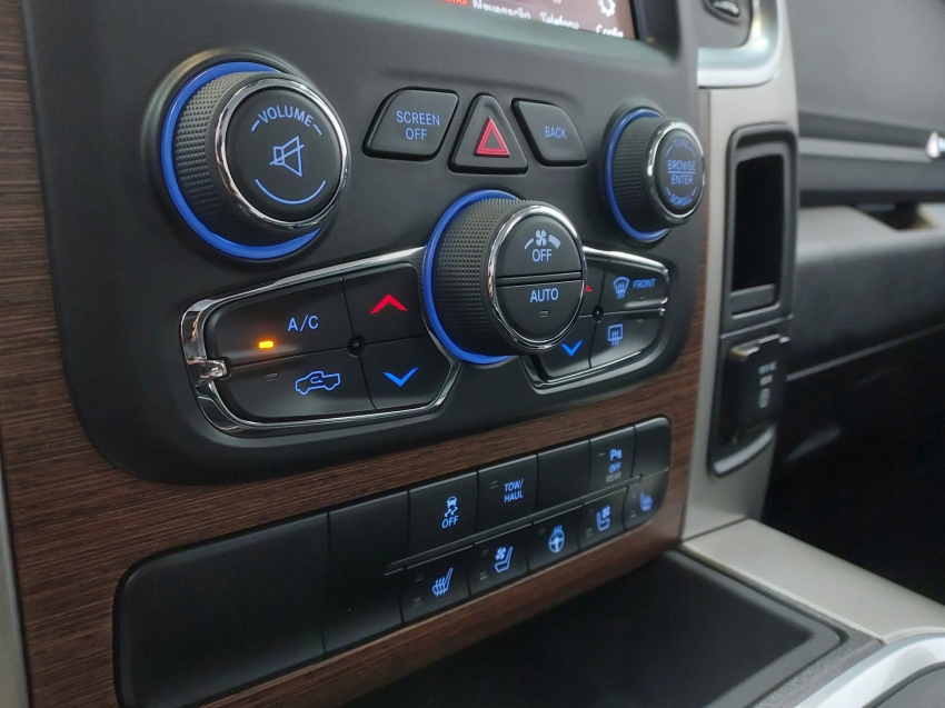 ram classic 5.7 v8 gasolina laramie cd 4x4 automatico 4p 202311