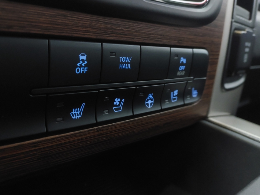 ram classic 5.7 v8 gasolina laramie cd 4x4 automatico 4p 202312