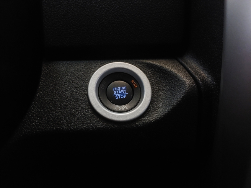 ram classic 5.7 v8 gasolina laramie cd 4x4 automatico 4p 202320