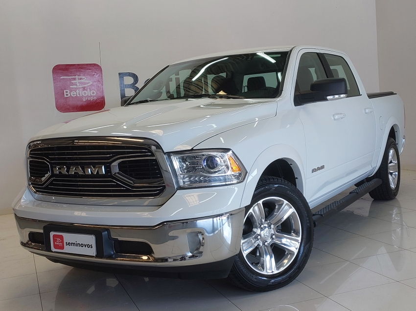 ram classic 5.7 v8 gasolina laramie cd 4x4 automatico 4p 20231