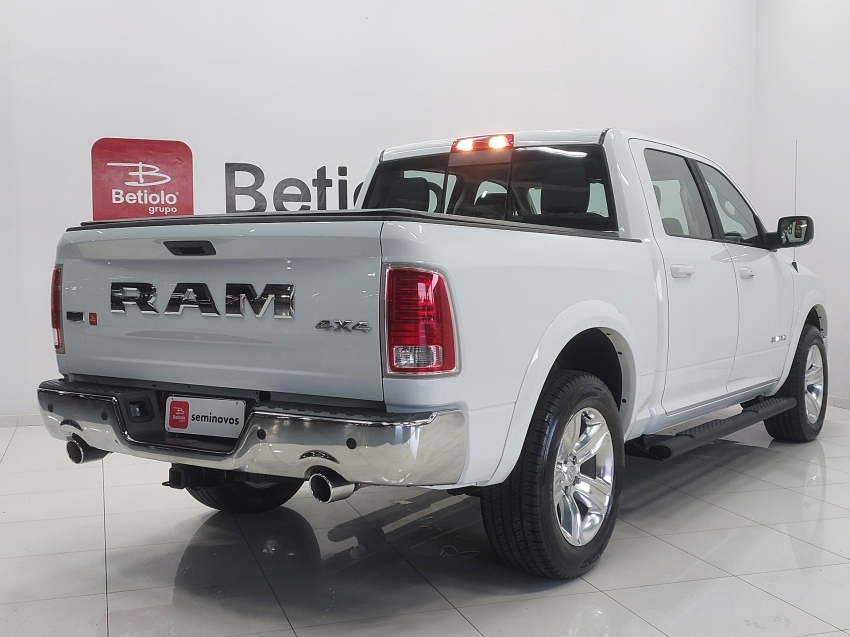 ram classic 5.7 v8 gasolina laramie cd 4x4 automatico 4p 20234