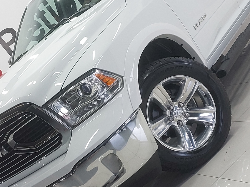 ram classic 5.7 v8 gasolina laramie cd 4x4 automatico 4p 202329