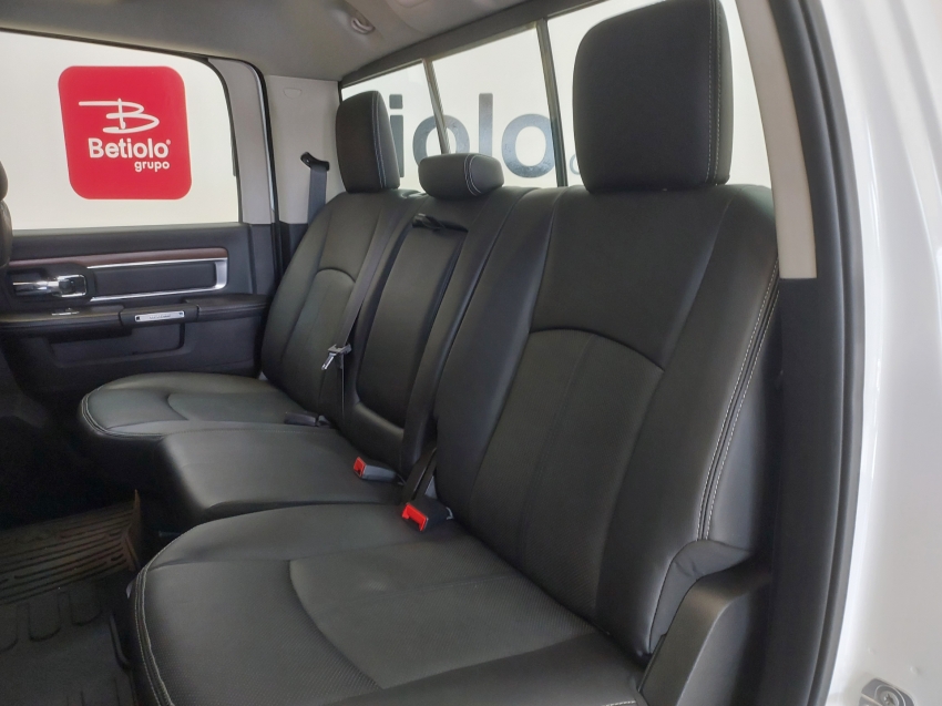 ram classic 5.7 v8 gasolina laramie cd 4x4 automatico 4p 20239