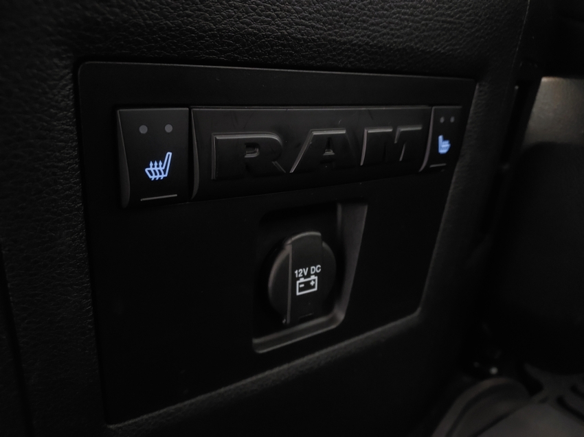 ram classic 5.7 v8 gasolina laramie cd 4x4 automatico 4p 202323