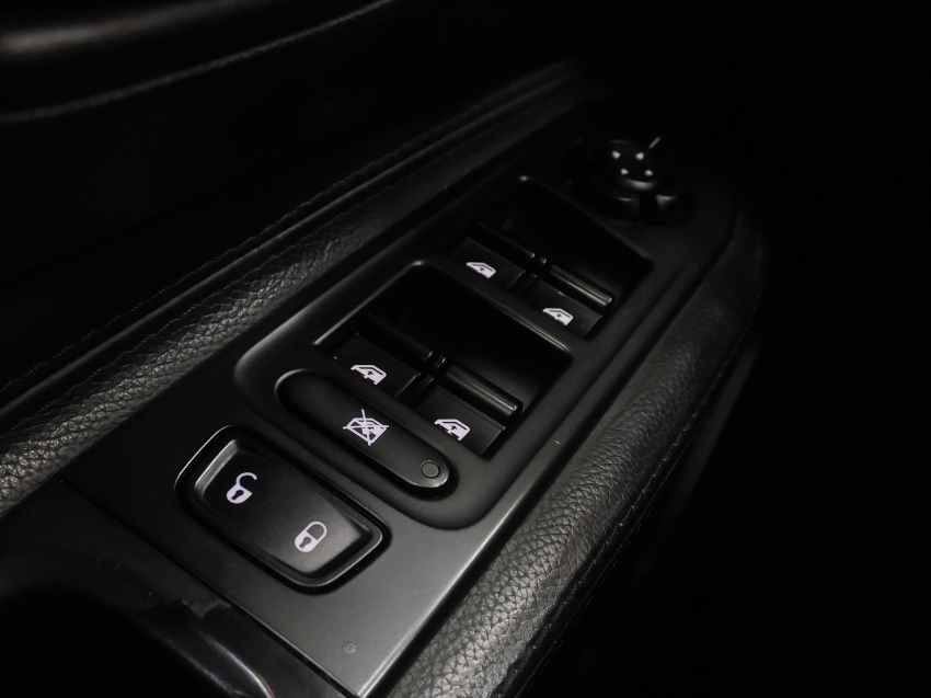 jeep renegade 1.8 16v flex longitude 4p automatico 201617