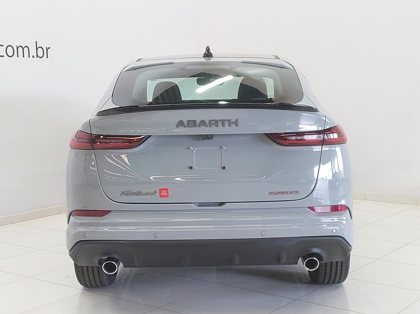 fiat fastback 1.3 turbo 270 flex abarth at6 4p automatico 20265