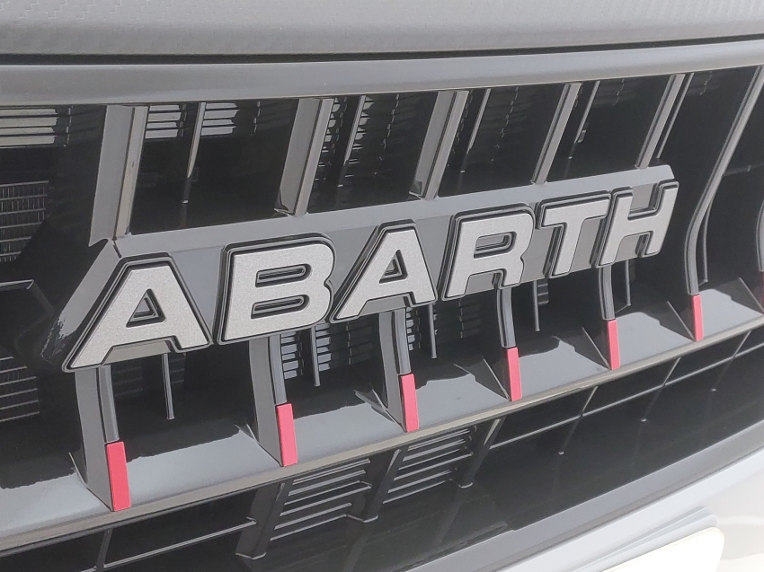 fiat fastback 1.3 turbo 270 flex abarth at6 4p automatico 202625