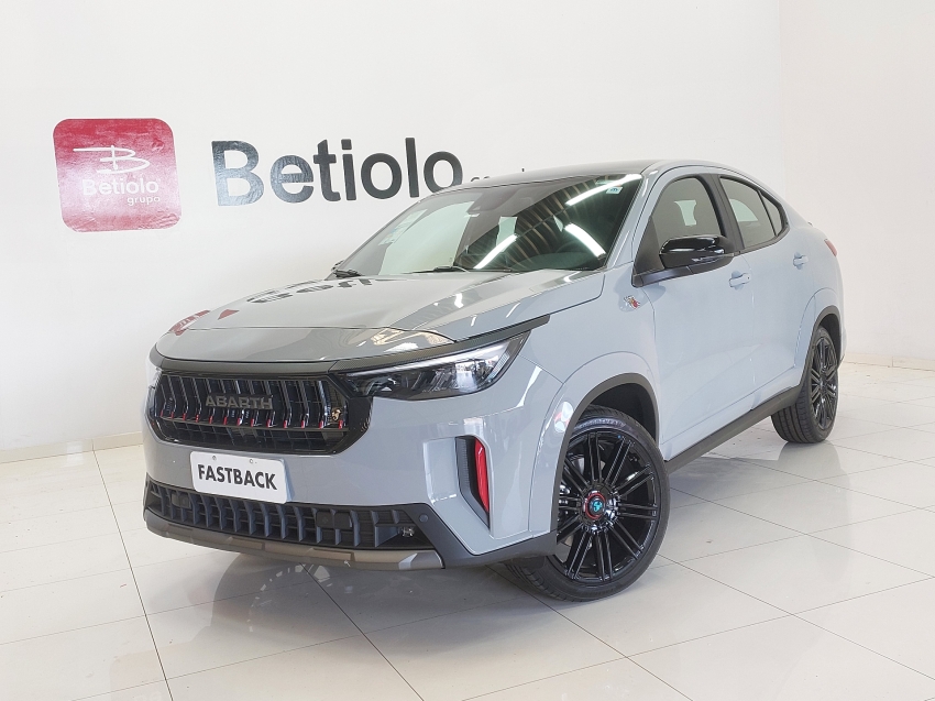 fiat fastback 1.3 turbo 270 flex abarth at6 4p automatico 202630