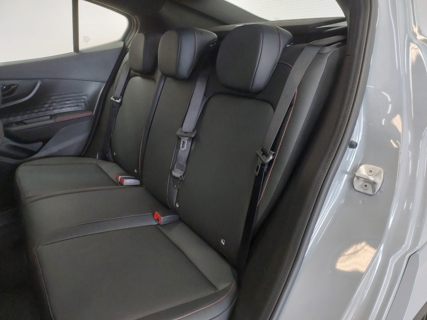 fiat fastback 1.3 turbo 270 flex abarth at6 4p automatico 202610