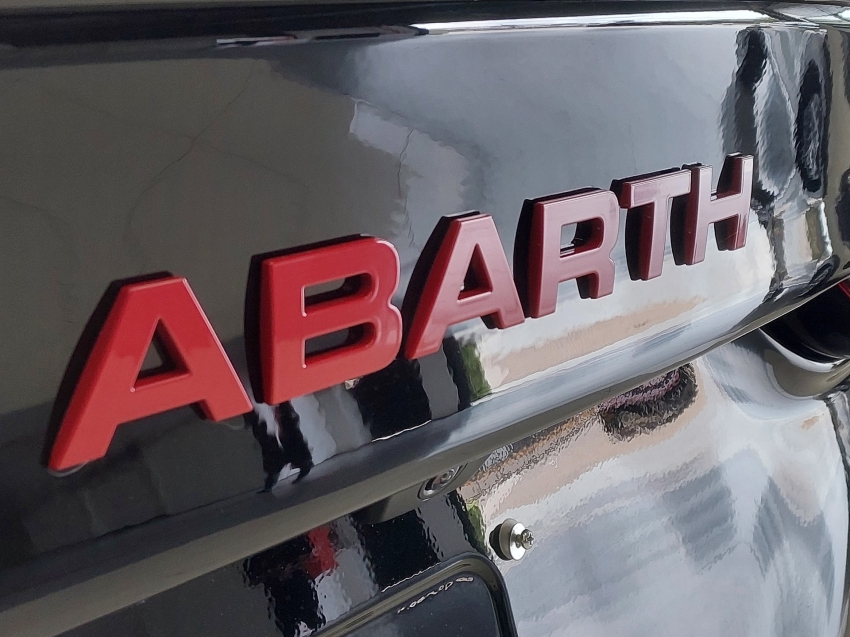 fiat fastback 1.3 turbo 270 flex abarth at6 4p automatico 202624