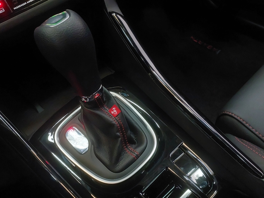 fiat fastback 1.3 turbo 270 flex abarth at6 4p automatico 202617