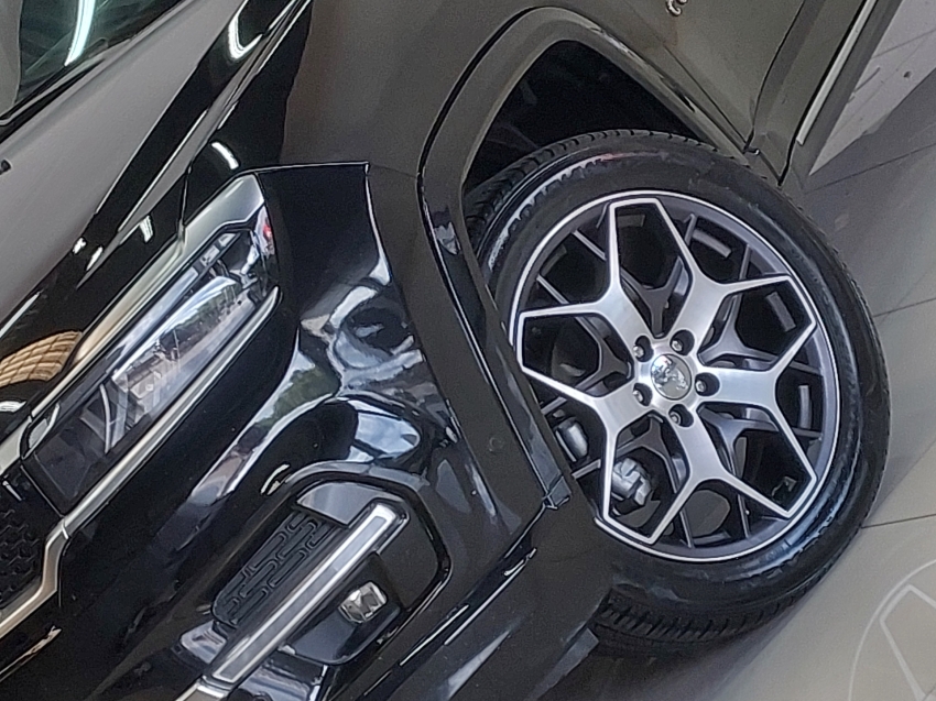 jeep commander 1.3 t270 turbo flex overland at6 4p automatico 202225