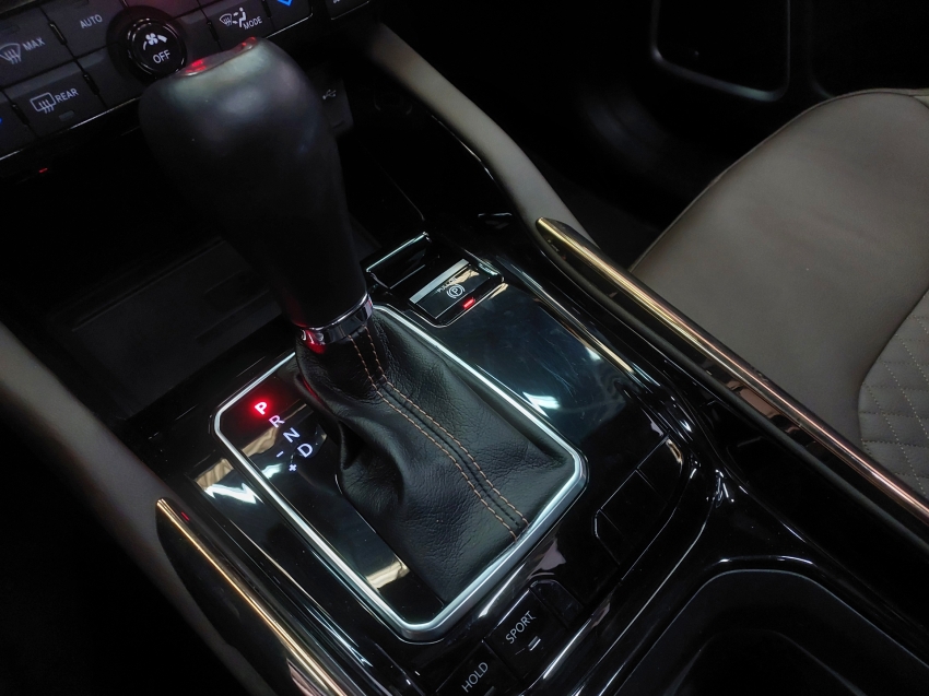 jeep commander 1.3 t270 turbo flex overland at6 4p automatico 202217