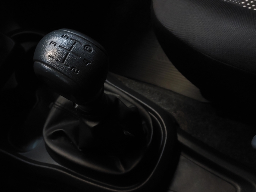 fiat mobi 1.0 evo flex like. manual 4p 202413