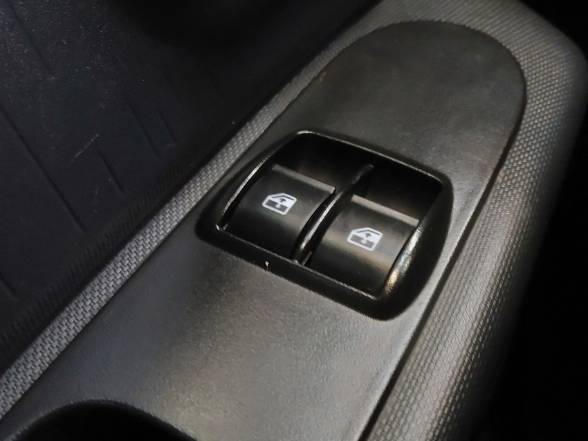 fiat mobi 1.0 evo flex like. manual 4p 202414