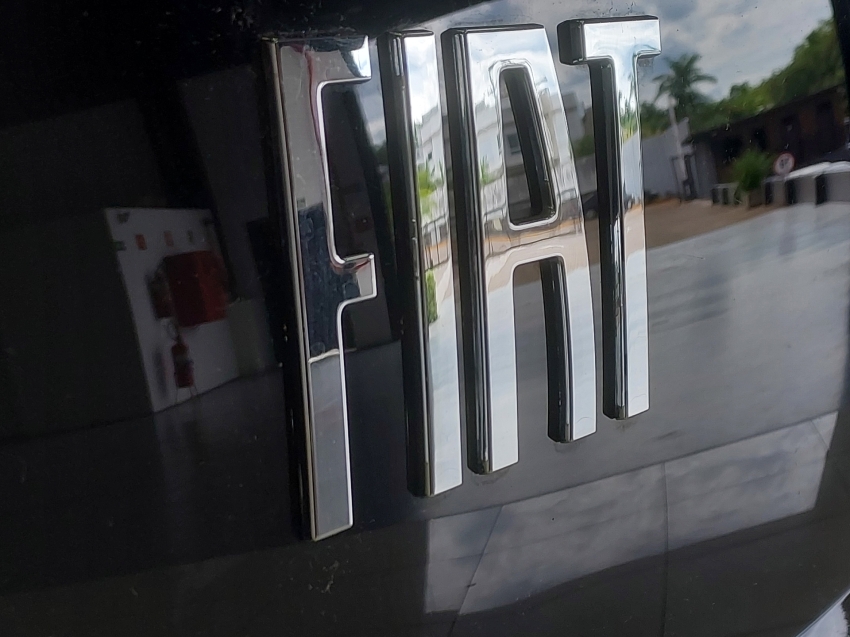 fiat mobi 1.0 evo flex like. manual 4p 202415