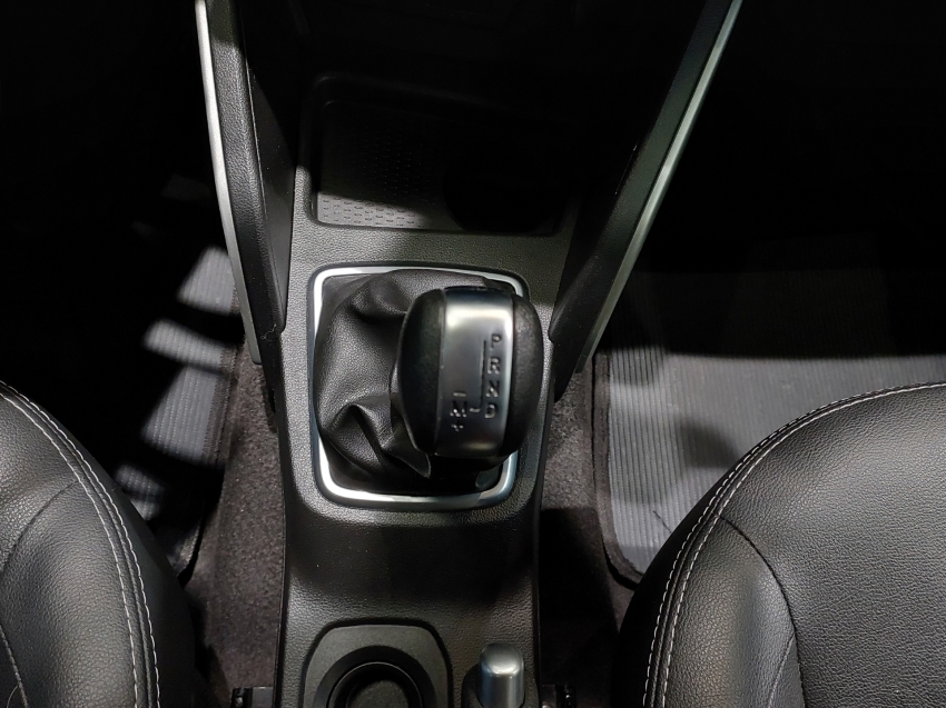 renault duster 1.3 tce flex iconic x-tronic 4p automatico 202313