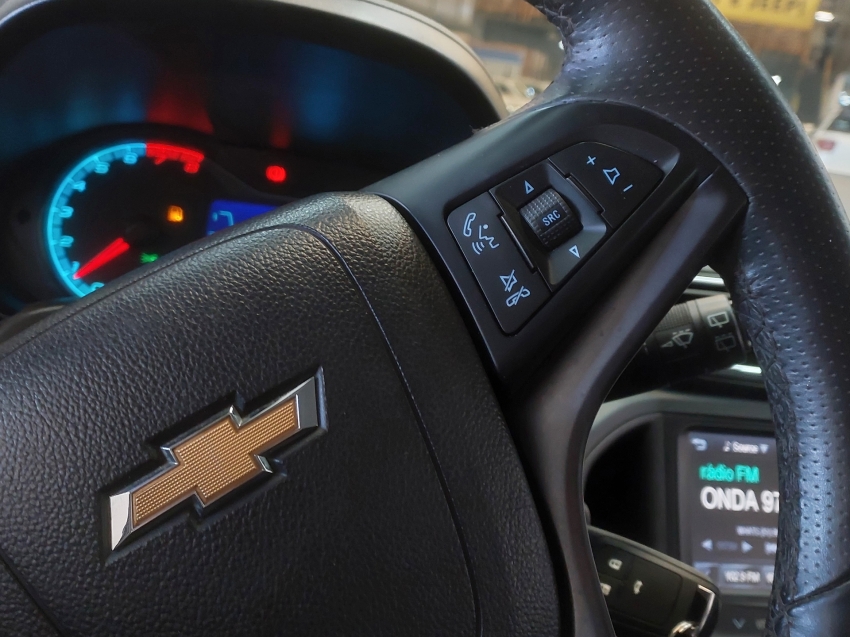 chevrolet onix 1.4 mpfi ltz 8v flex 4p automatico 201515