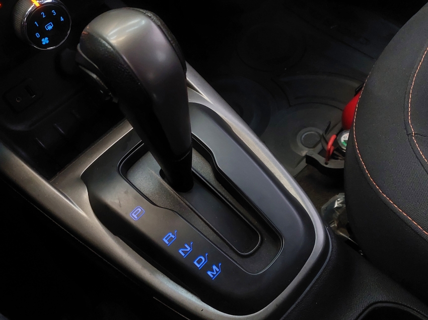 chevrolet onix 1.4 mpfi ltz 8v flex 4p automatico 201513