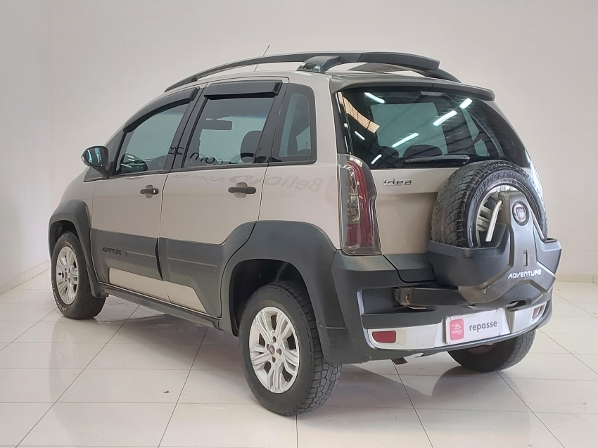 fiat idea 1.8 mpi adventure 16v flex 4p automatizado automatico 20135
