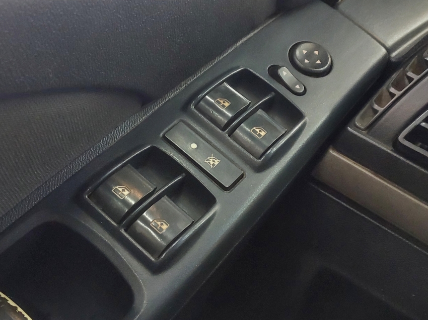 fiat idea 1.8 mpi adventure 16v flex 4p automatizado automatico 201317