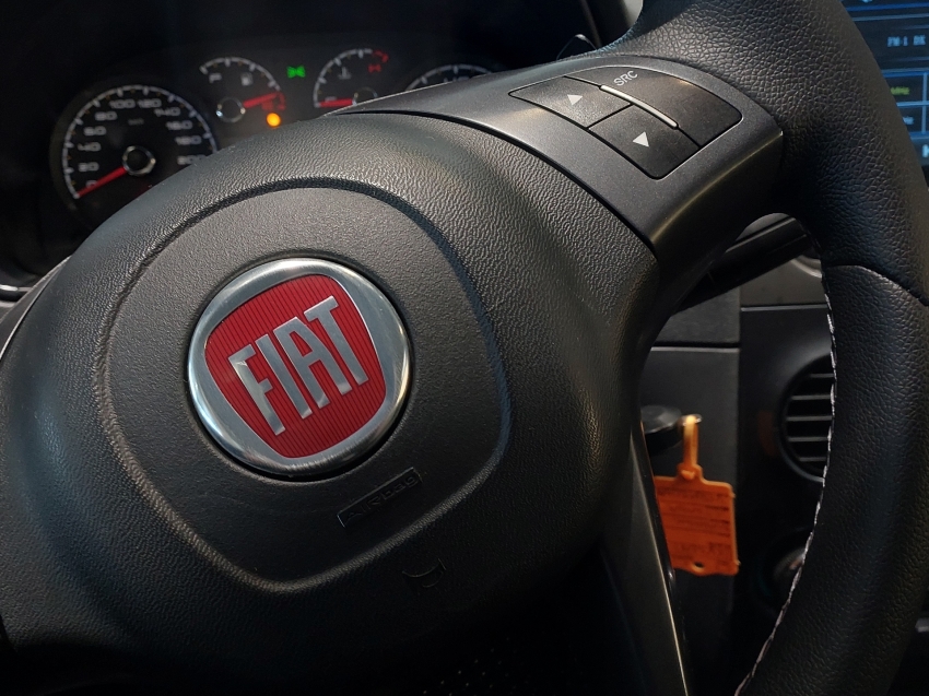 fiat strada 1.8 mpi adventure cd 16v flex 3p automatizado automatico 201716