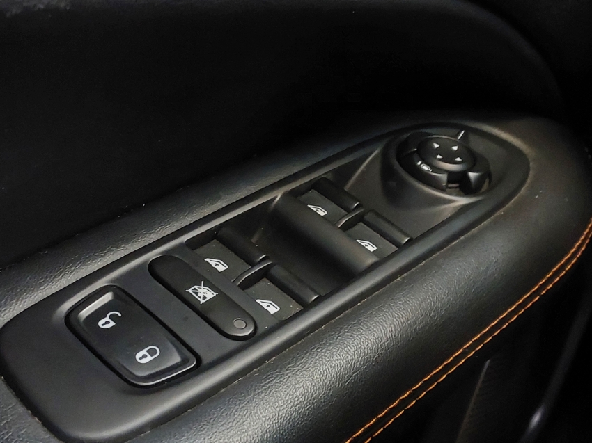 jeep compass 2.0 16v flex limited automatico 4p 201819