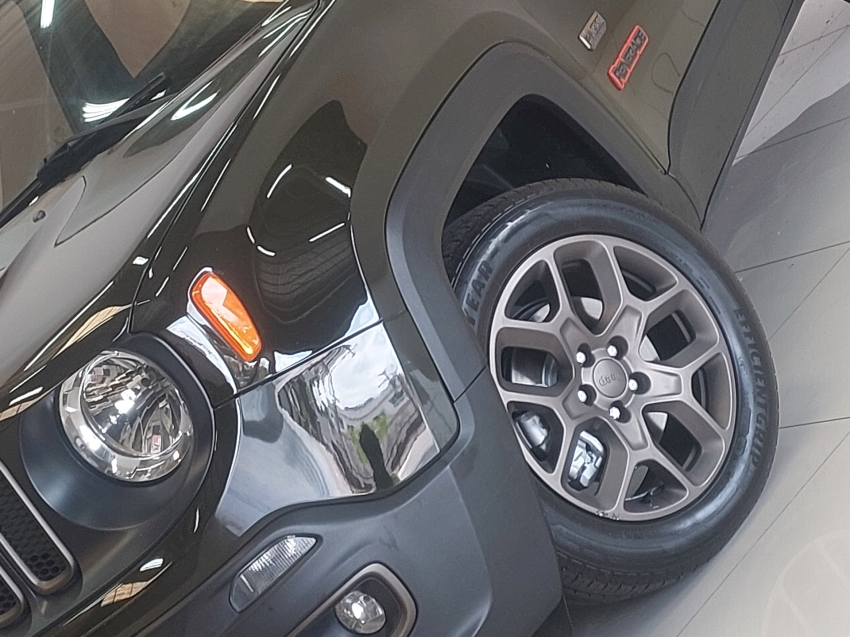 jeep renegade 1.8 16v flex 75 anos 4p automatico 201618
