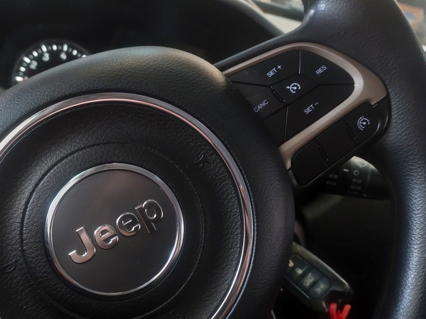 jeep renegade 1.8 16v flex 75 anos 4p automatico 201615