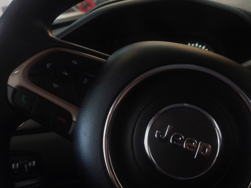 jeep renegade 1.8 16v flex 75 anos 4p automatico 201614