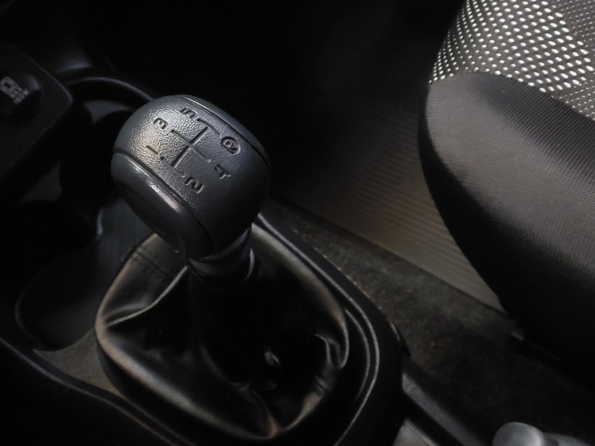 fiat mobi 1.0 evo flex like. manual 4p 202313