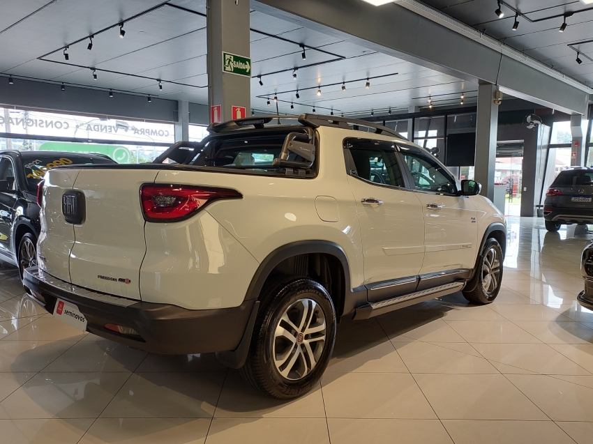 fiat toro 2.0 16v turbo diesel freedom 4wd at9 4p automatico 20195