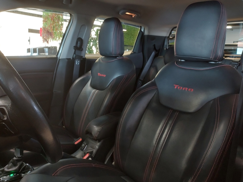 fiat toro 2.0 16v turbo diesel freedom 4wd at9 4p automatico 20198