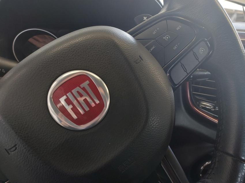 fiat toro 2.0 16v turbo diesel freedom 4wd at9 4p automatico 201914