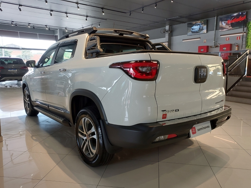 fiat toro 2.0 16v turbo diesel freedom 4wd at9 4p automatico 20193