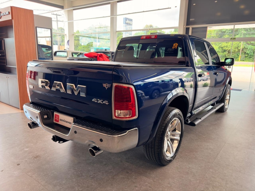 ram classic 5.7 v8 gasolina laramie cd 4x4 automatico 4p 20233