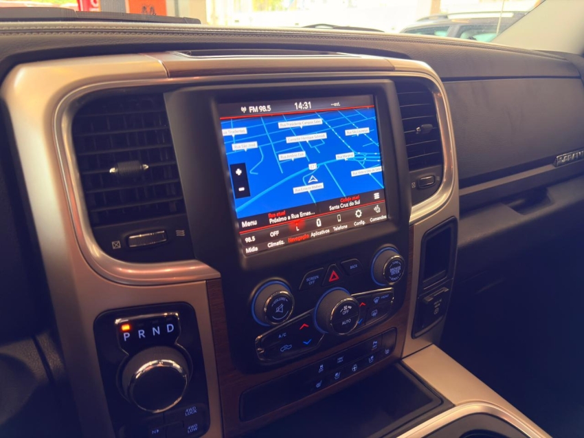 ram classic 5.7 v8 gasolina laramie cd 4x4 automatico 4p 202311