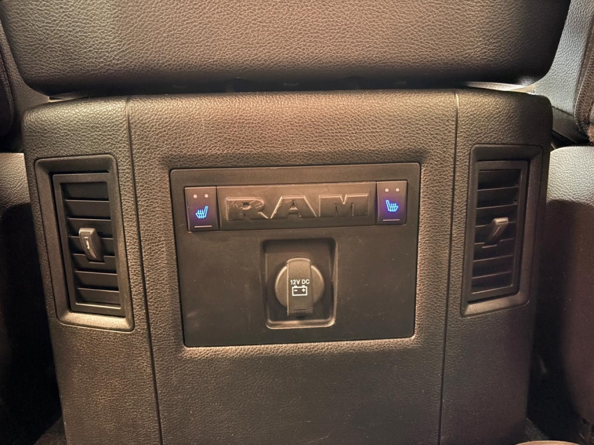 ram classic 5.7 v8 gasolina laramie cd 4x4 automatico 4p 202318