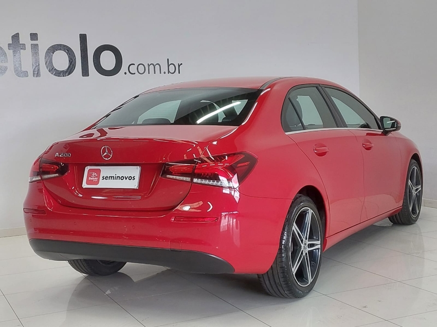 mercedes-benz a 200 1.3 cgi gasolina style sedan 7g-dct 4p automatico 20194