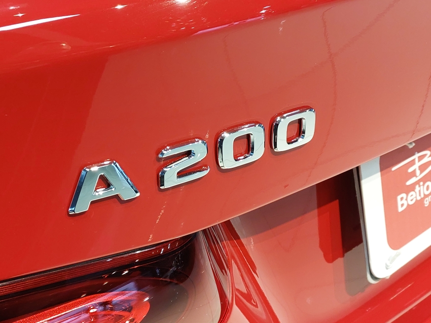 mercedes-benz a 200 1.3 cgi gasolina style sedan 7g-dct 4p automatico 201921