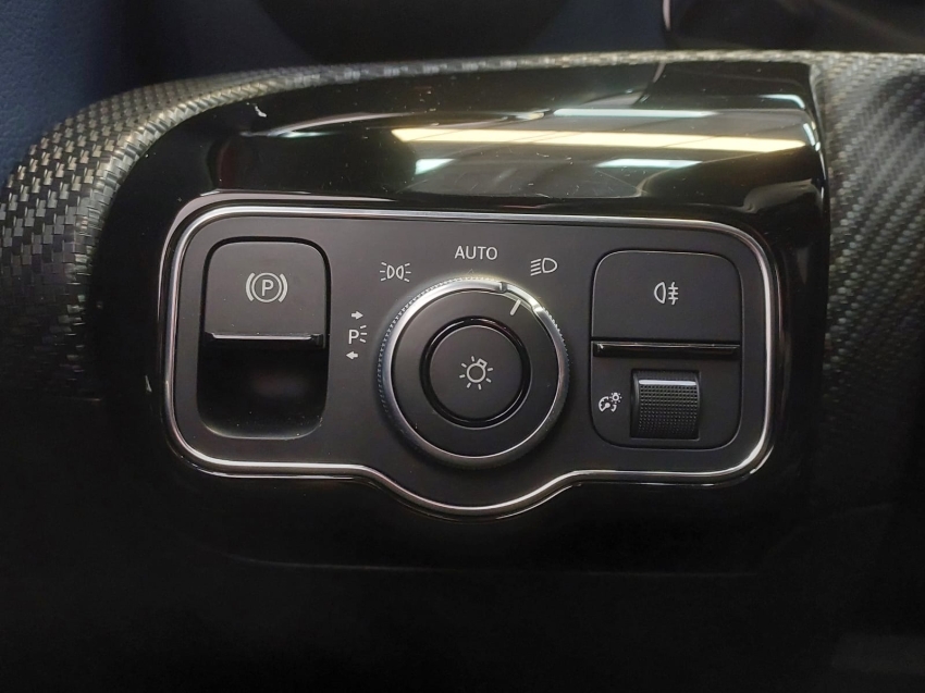 mercedes-benz a 200 1.3 cgi gasolina style sedan 7g-dct 4p automatico 201915