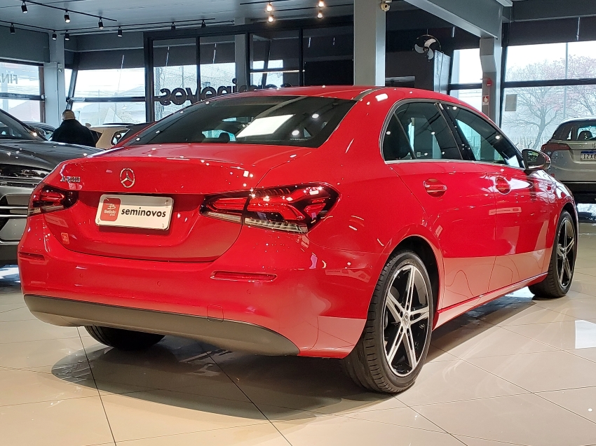 mercedes-benz a 200 1.3 cgi gasolina style sedan 7g-dct 4p automatico 20195