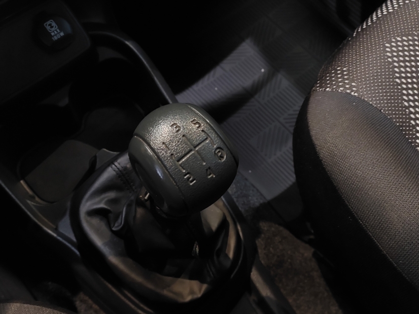 fiat mobi 1.0 evo flex like. manual 4p 202314