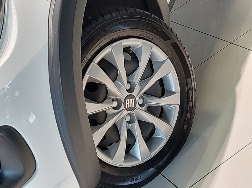 fiat mobi 1.0 evo flex like. manual 4p 20236