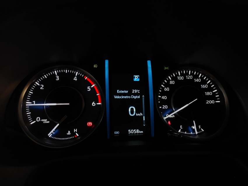 toyota hilux sw4 2.8 d-4d turbo diesel srx platinum 4x4 automatico 2.7 4p 202512