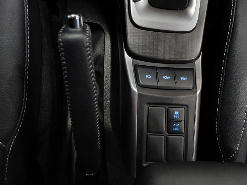 toyota hilux sw4 2.8 d-4d turbo diesel srx platinum 4x4 automatico 2.7 4p 202518